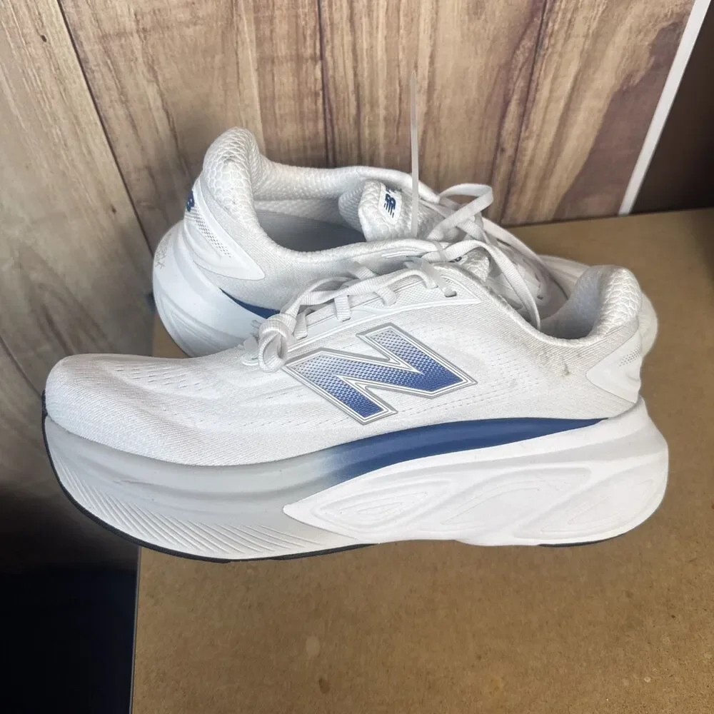 New Balance Men's More Fresh Foam White Blue Agate Reflection Size 9 2E Wide